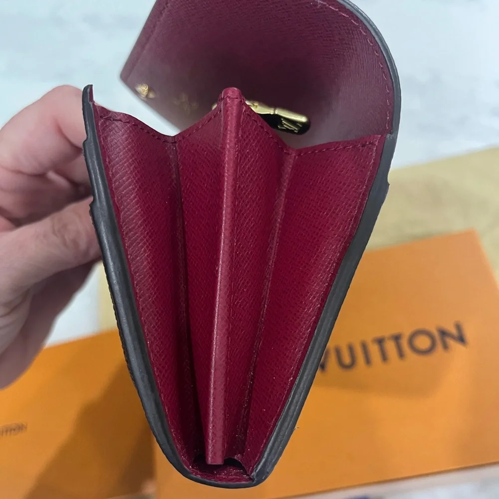 Louis Vuitton Sarah Brown Monogram Wallet - Picture 6 of 12